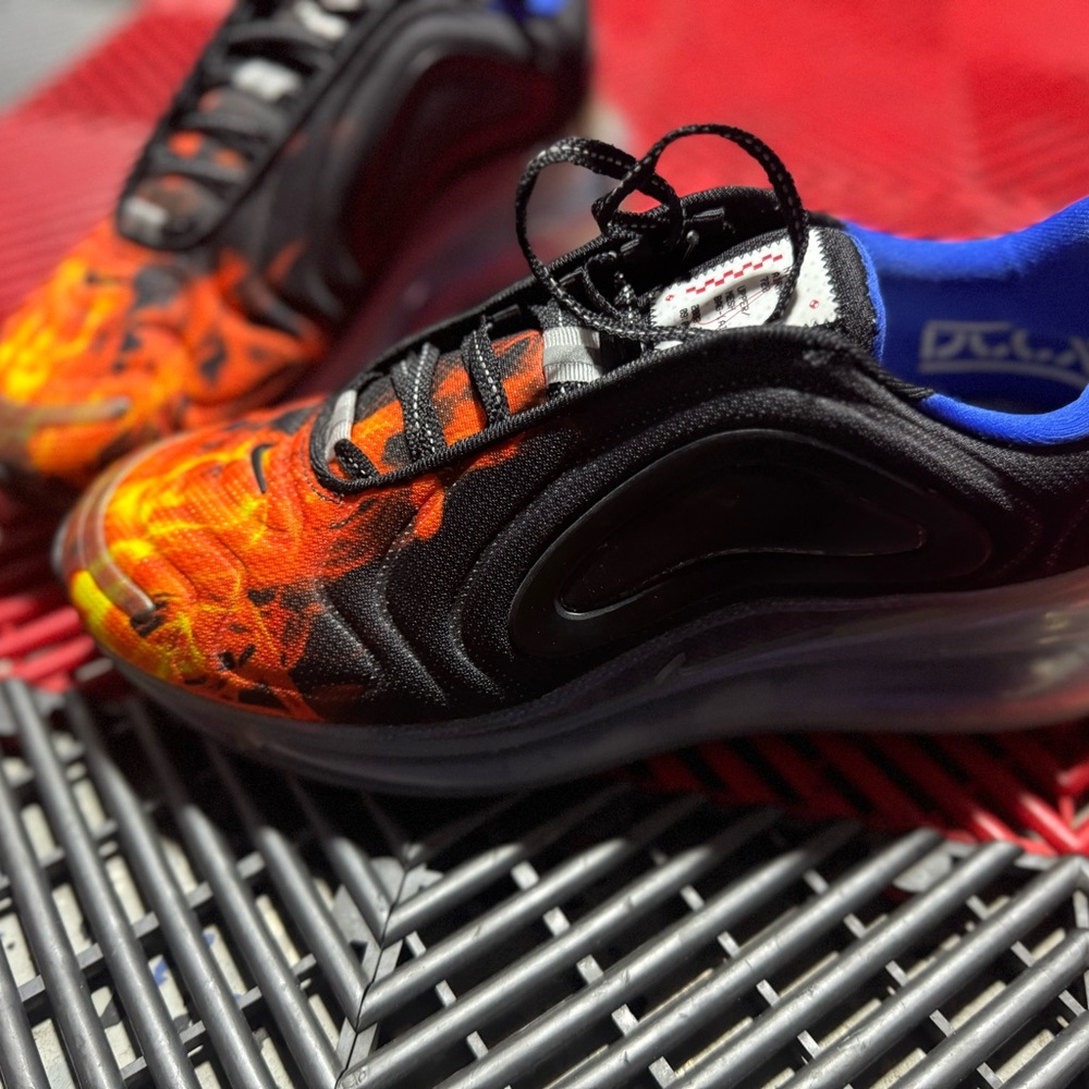 Nike 720